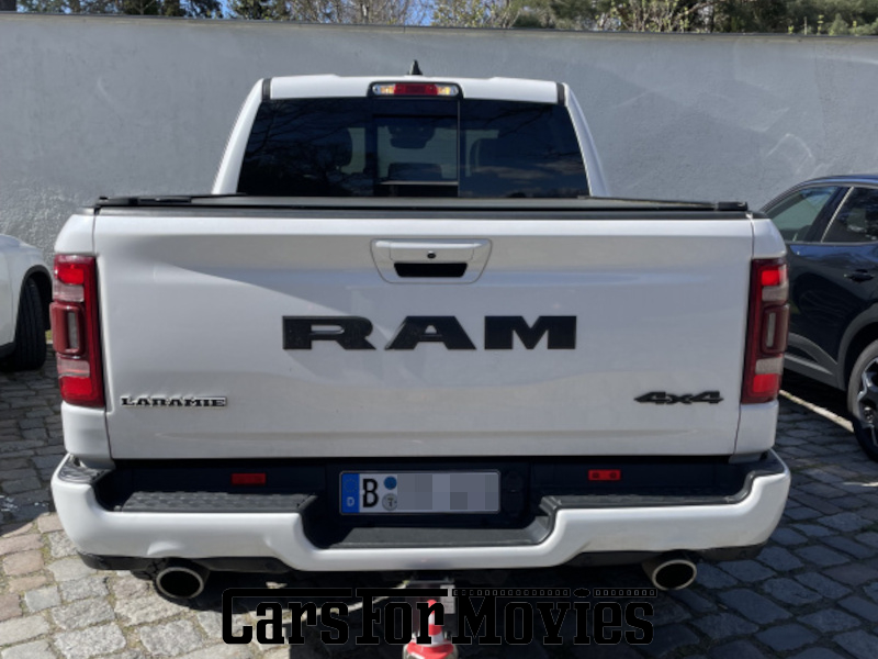 CarsForMovies | Dodge RAM 1500 5,7 V 8 2020 USA Weiß Schwarz Zivilfahrzeug Pick-up Berlin 7252 pickup